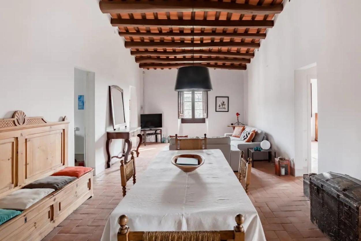 Can Rovira - Stunning Neoclassical Mansion, Just 20 Min Drive From Barcelona City Center, Ideal For Groups And Families 阿雷亚 外观 照片