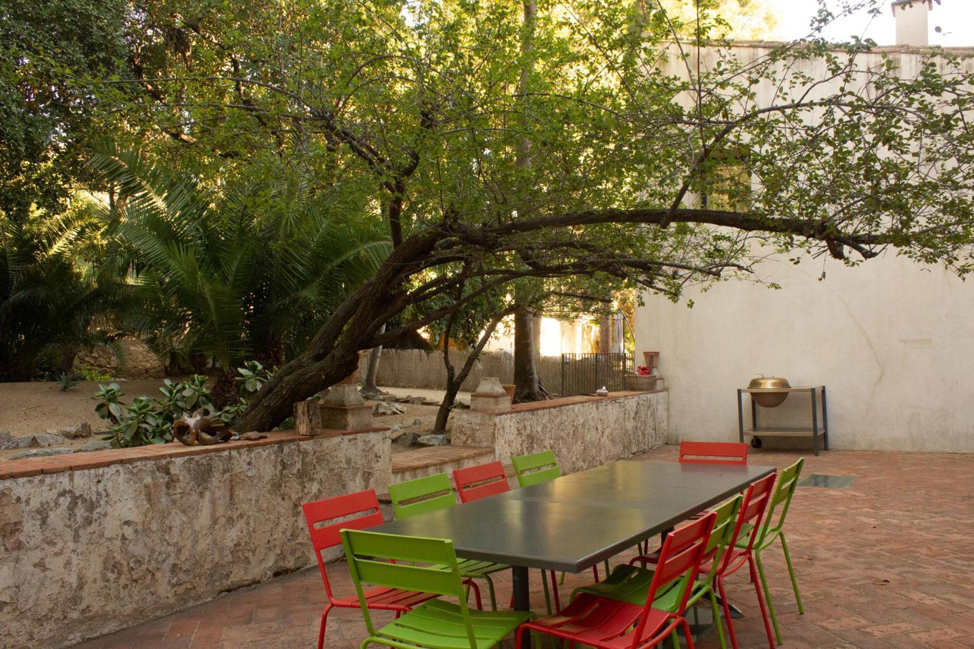Can Rovira - Stunning Neoclassical Mansion, Just 20 Min Drive From Barcelona City Center, Ideal For Groups And Families 阿雷亚 外观 照片