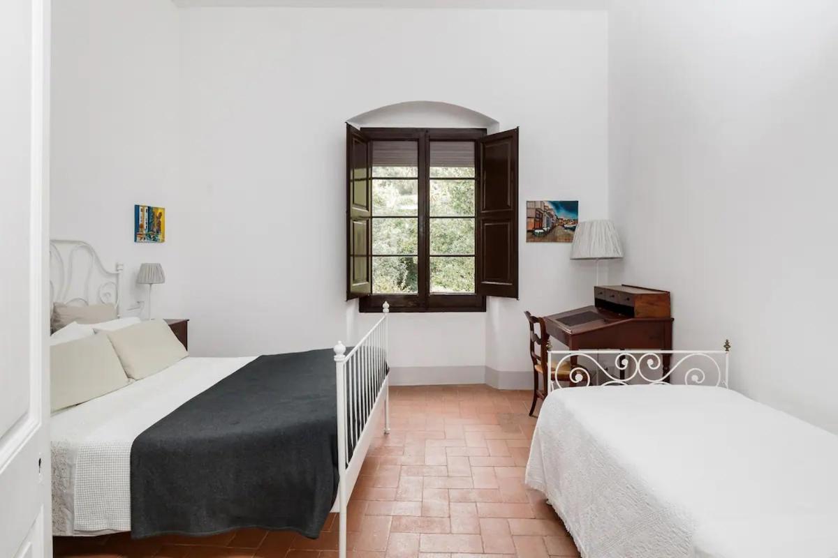 Can Rovira - Stunning Neoclassical Mansion, Just 20 Min Drive From Barcelona City Center, Ideal For Groups And Families 阿雷亚 外观 照片