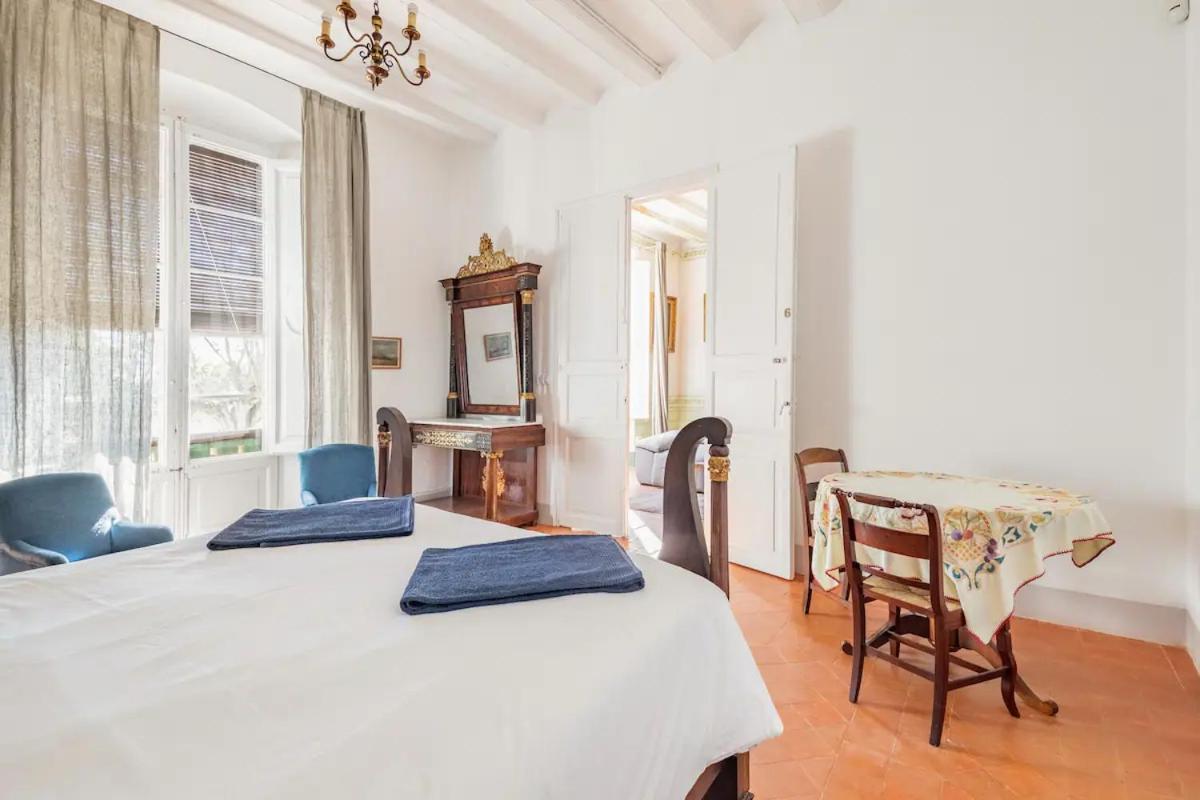 Can Rovira - Stunning Neoclassical Mansion, Just 20 Min Drive From Barcelona City Center, Ideal For Groups And Families 阿雷亚 外观 照片