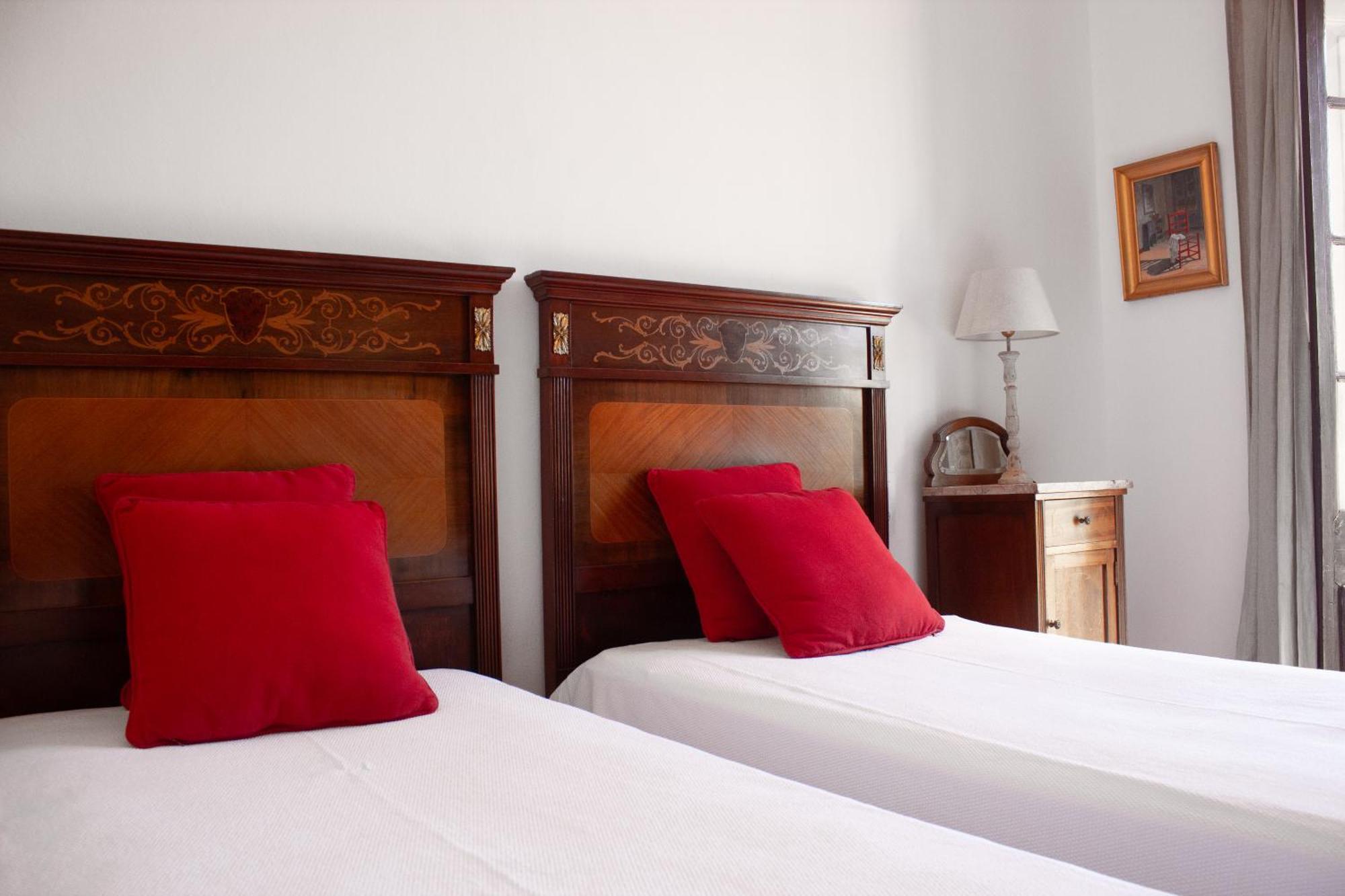 Can Rovira - Stunning Neoclassical Mansion, Just 20 Min Drive From Barcelona City Center, Ideal For Groups And Families 阿雷亚 外观 照片