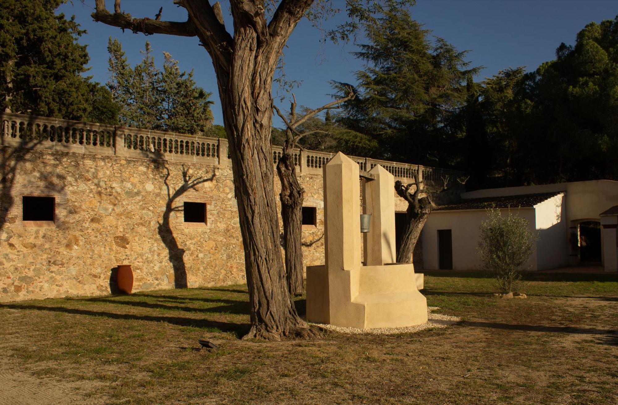 Can Rovira - Stunning Neoclassical Mansion, Just 20 Min Drive From Barcelona City Center, Ideal For Groups And Families 阿雷亚 外观 照片