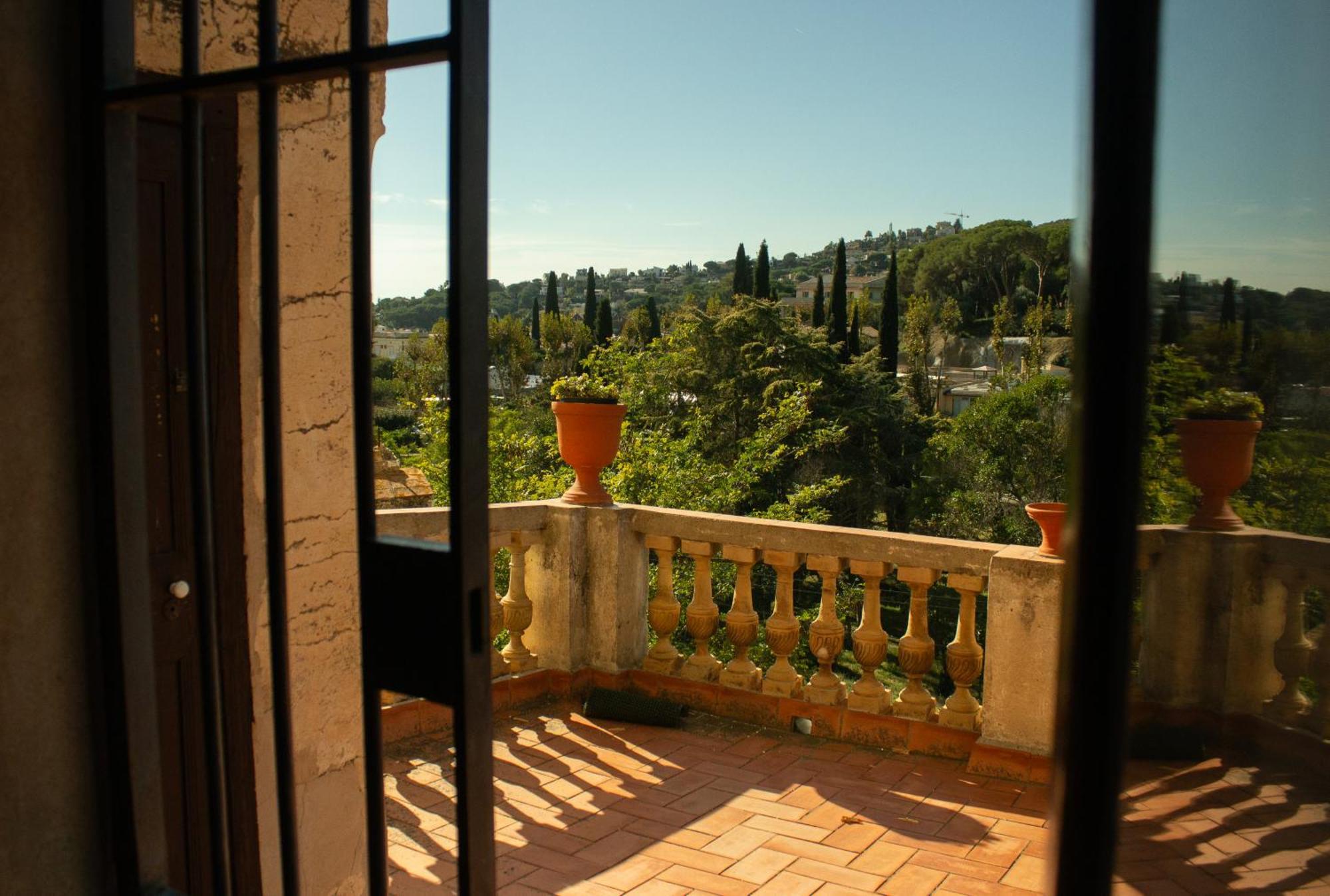 Can Rovira - Stunning Neoclassical Mansion, Just 20 Min Drive From Barcelona City Center, Ideal For Groups And Families 阿雷亚 外观 照片